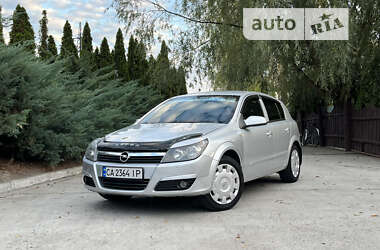 Хетчбек Opel Astra 2004 в Смілі