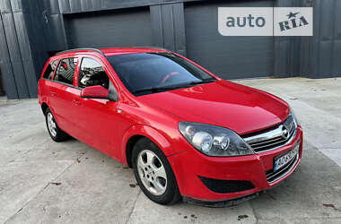 Универсал Opel Astra 2008 в Тересве