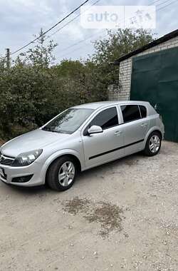 Хетчбек Opel Astra 2012 в Харкові