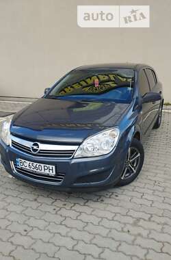 Хэтчбек Opel Astra 2007 в Дрогобыче