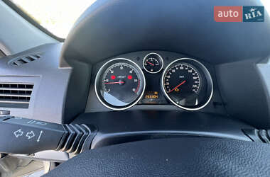 Универсал Opel Astra 2006 в 