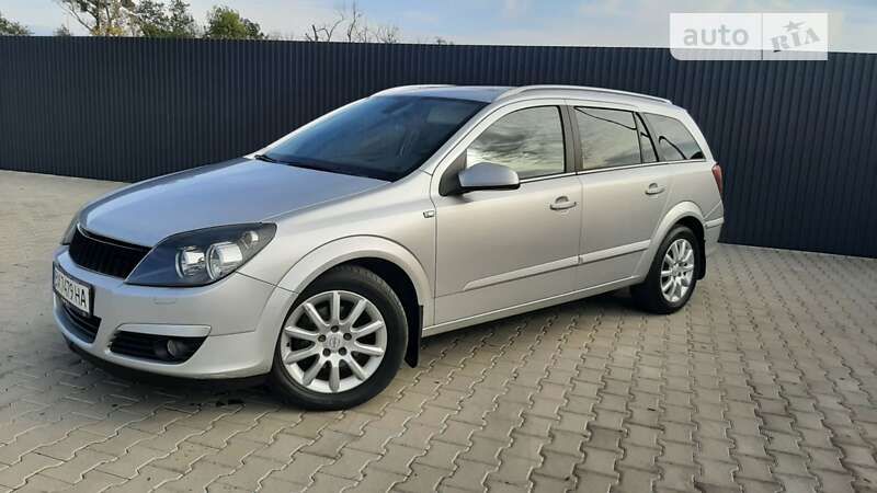 Універсал Opel Astra 2005 в Летичіві