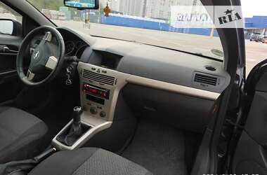 Хэтчбек Opel Astra 2009 в Чернигове