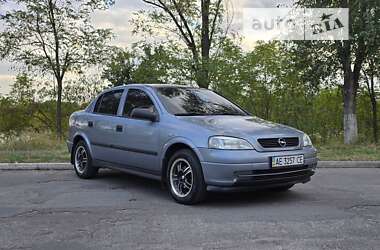 Седан Opel Astra 2008 в Днепре