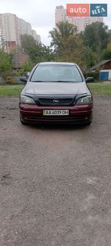 Седан Opel Astra 2008 в Киеве