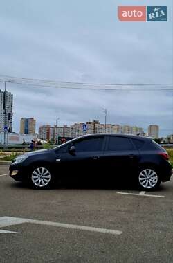 Хэтчбек Opel Astra 2010 в Киеве