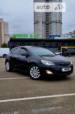 Хэтчбек Opel Astra 2010 в Киеве