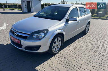 Универсал Opel Astra 2005 в 