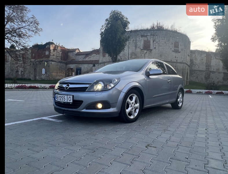 Купе Opel Astra 2006 в Виннице