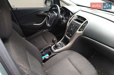 Универсал Opel Astra 2011 в 