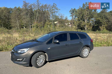 Универсал Opel Astra 2013 в 