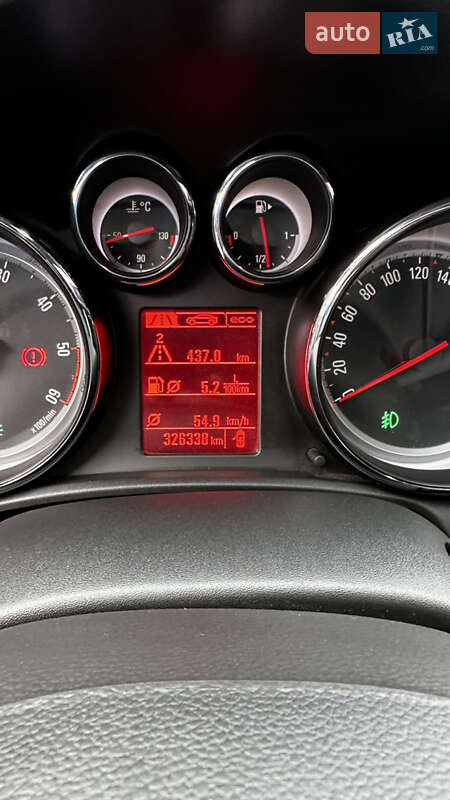 Седан Opel Astra 2015 в Павлограді