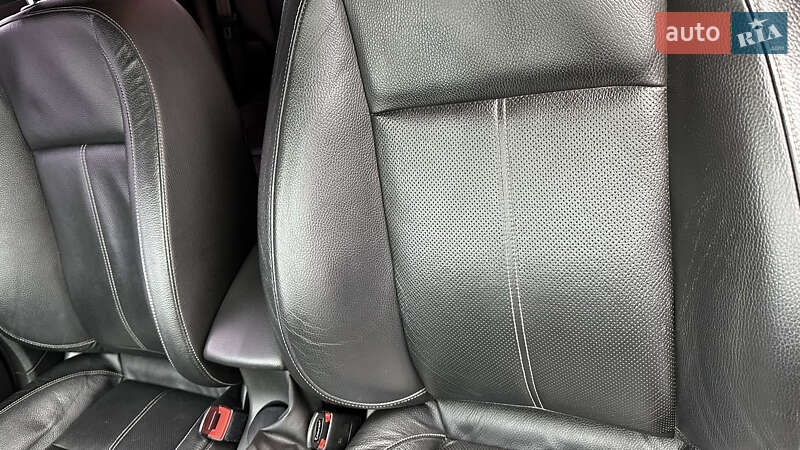 Седан Opel Astra 2015 в Павлограді