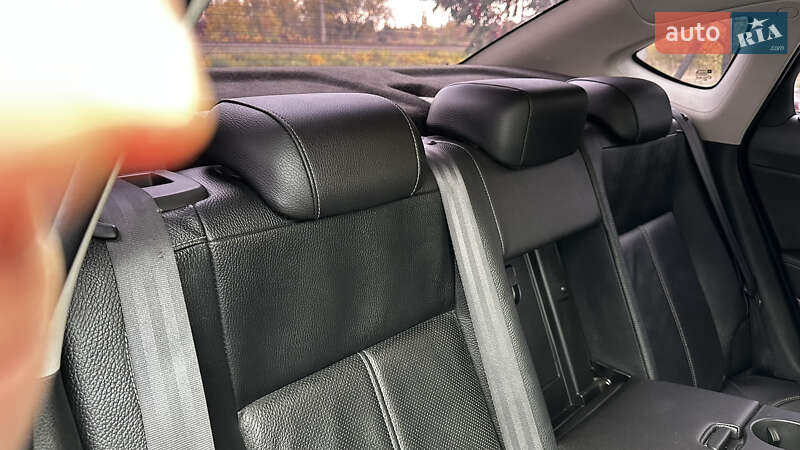 Седан Opel Astra 2015 в Павлограді