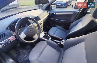 Универсал Opel Astra 2007 в 
