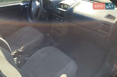 Седан Opel Astra 2006 в 