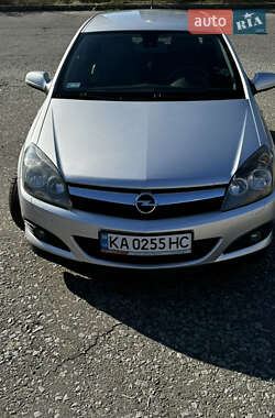 Хэтчбек Opel Astra 2007 в Киеве