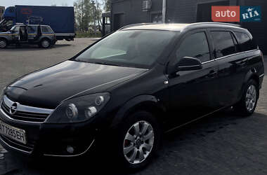 Универсал Opel Astra 2010 в Коломые