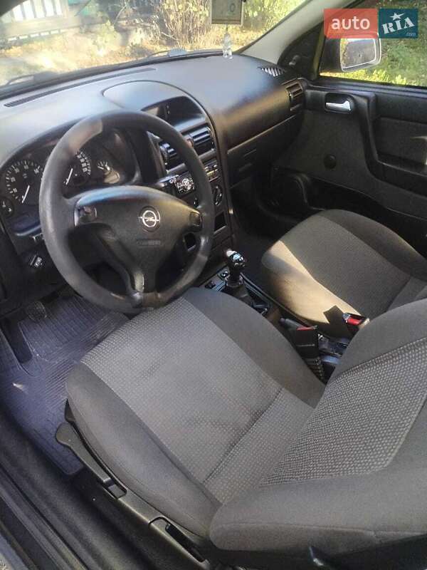 Седан Opel Astra 2007 в Делятині