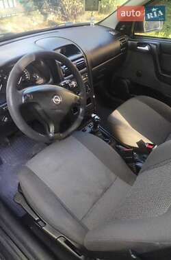 Седан Opel Astra 2007 в 