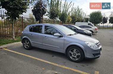 Хэтчбек Opel Astra 2004 в Киеве