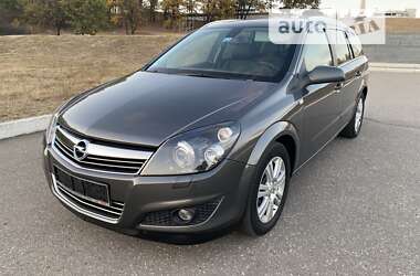 Універсал Opel Astra 2009 в Харкові