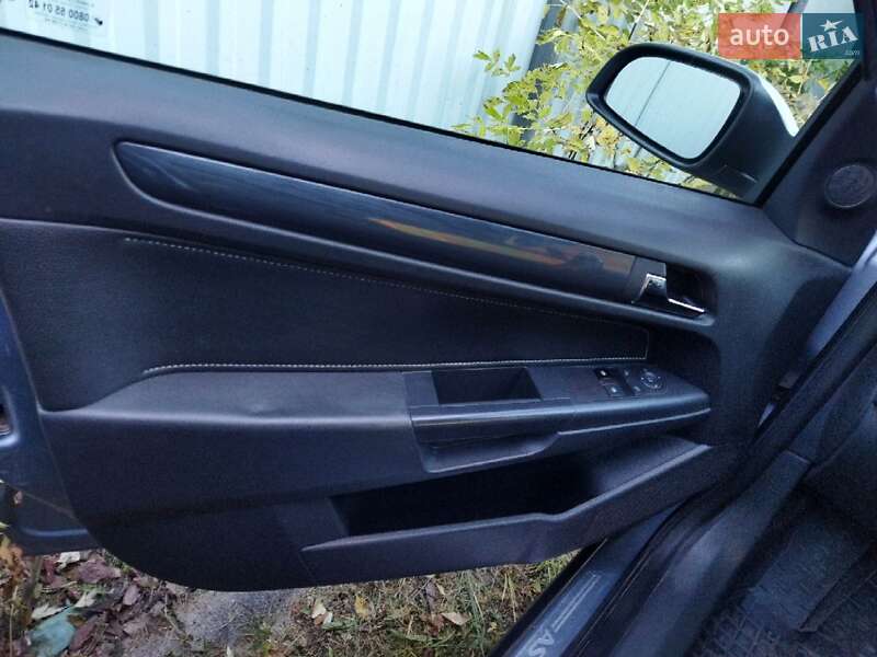Універсал Opel Astra 2005 в Львові