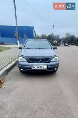 Седан Opel Astra 2007 в Овруче