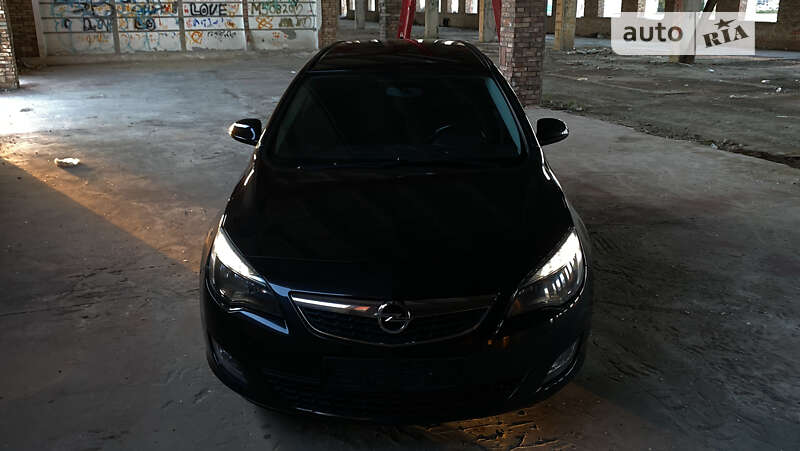 Универсал Opel Astra 2012 в Тернополе фото 3 Универсал Opel Astra 2012 в Тернополе