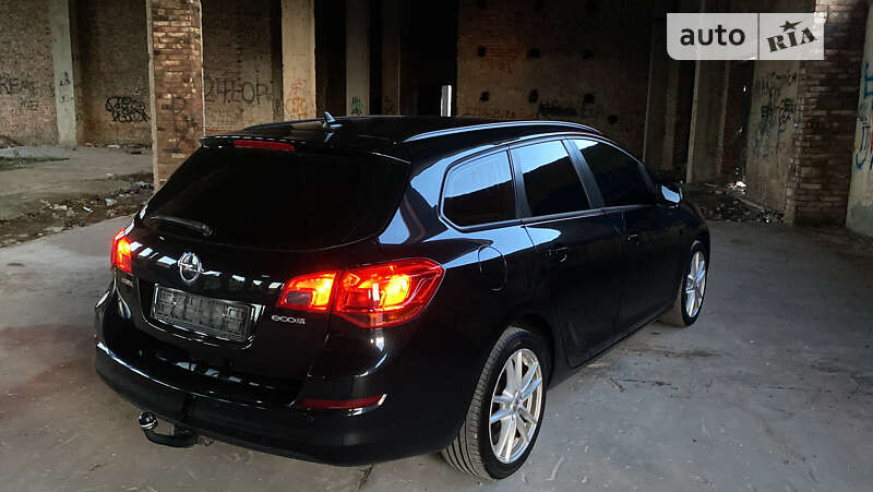 Универсал Opel Astra 2012 в Тернополе фото 7 Универсал Opel Astra 2012 в Тернополе