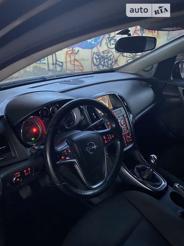 Универсал Opel Astra 2012 в Тернополе фото 16 Универсал Opel Astra 2012 в Тернополе