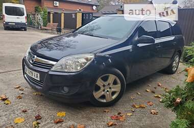 Універсал Opel Astra 2009 в Сарнах