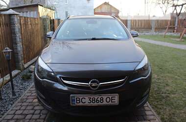 Універсал Opel Astra 2015 в Самборі