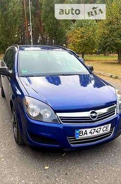 Універсал Opel Astra 2010 в Олександрії