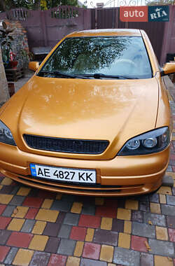Купе Opel Astra 2000 в 