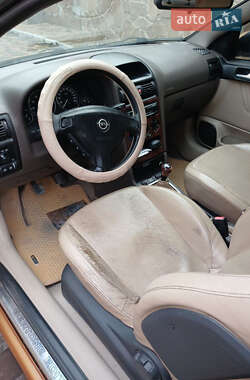 Купе Opel Astra 2000 в 