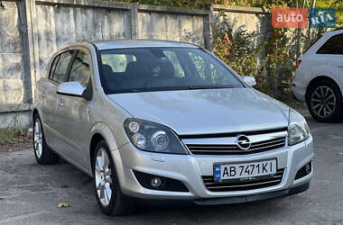 Хэтчбек Opel Astra 2009 в Христиновке