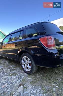 Универсал Opel Astra 2005 в 