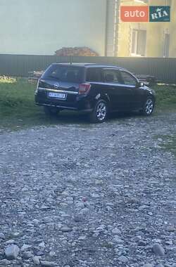Универсал Opel Astra 2005 в 