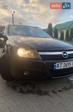 Универсал Opel Astra 2005 в 