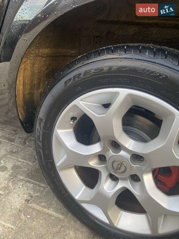 Универсал Opel Astra 2005 в Кутах
