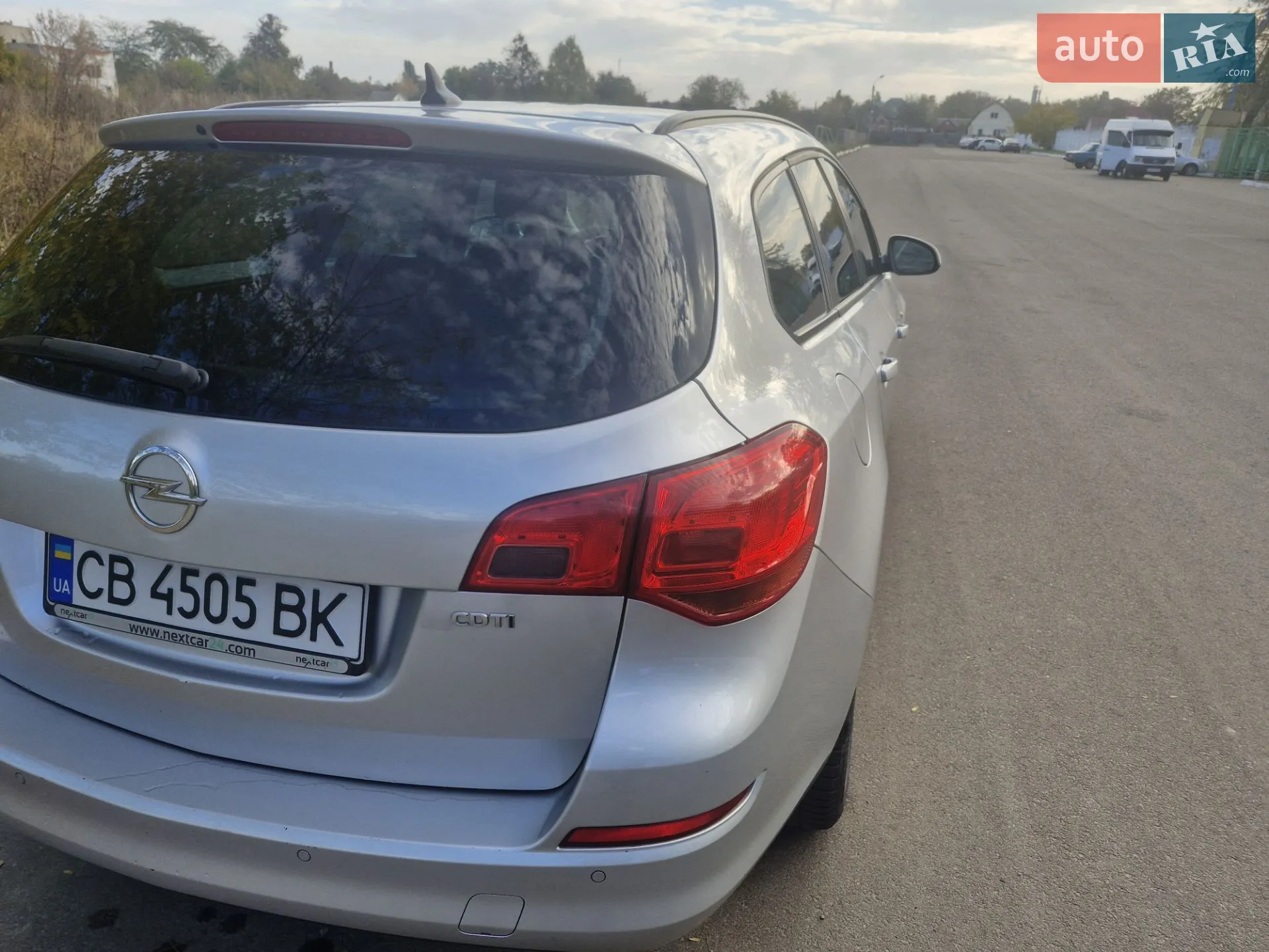 2011 Opel Astra - мініатюра 11