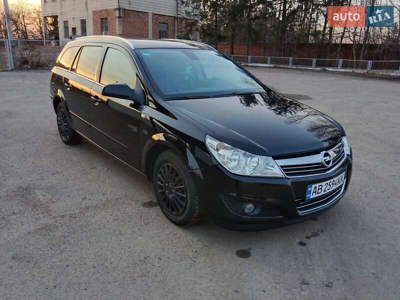 Универсал Opel Astra 2008 в 