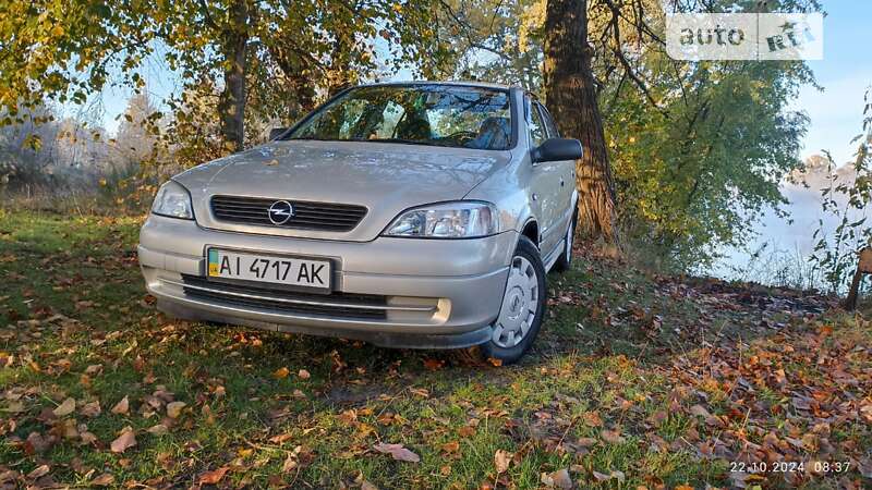 Седан Opel Astra 2006 в Києві