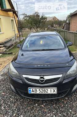 Универсал Opel Astra 2011 в Виннице