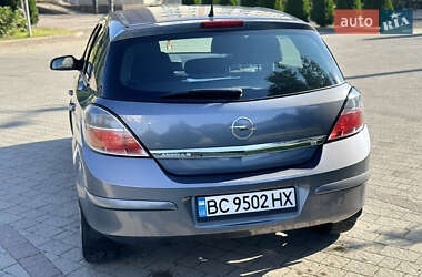 Хэтчбек Opel Astra 2007 в 