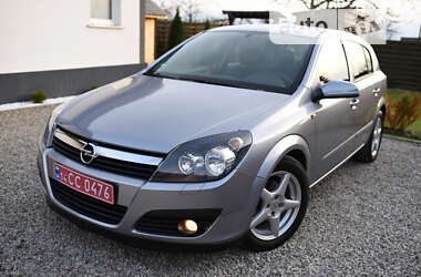 Хетчбек Opel Astra 2006 в Калуші