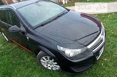 Універсал Opel Astra 2010 в Ізяславі