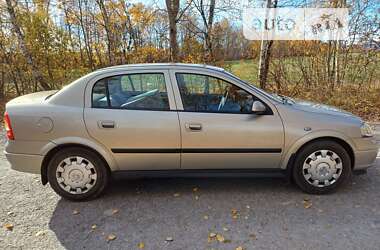 Седан Opel Astra 2008 в Івано-Франківську