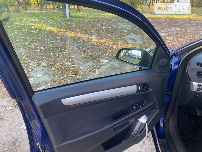 Универсал Opel Astra 2008 в Киеве